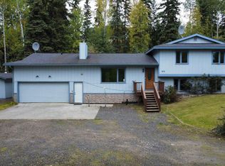 878 Lakloey Dr, North Pole, AK 99705
