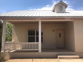 905 W Eagle Pass St, Alpine, TX 79830