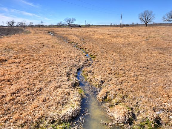 3rd image of 601 County Road 333