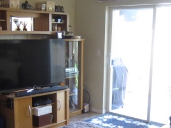 5th image of 11421 NW 34th Pl