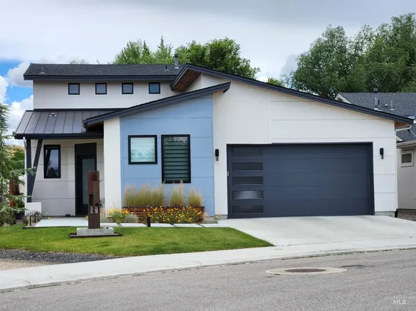 4013 W Hill Rd, Boise, ID 83703