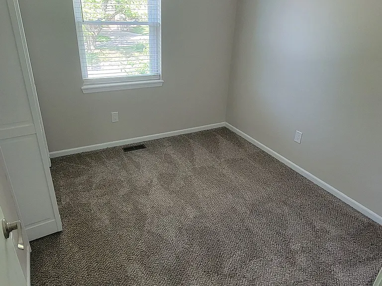 527 N Persimmon Dr — Photo 14