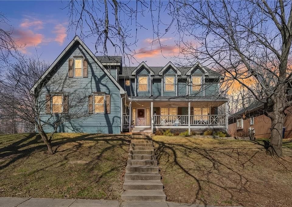 1st image of 6323 N Robinhood Ln