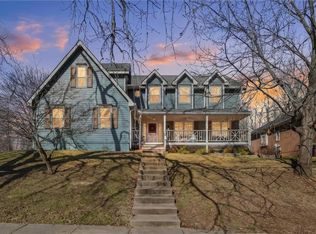 6323 N Robinhood Ln, Kansas City, MO 64151