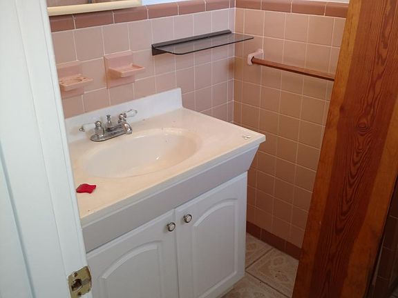 half bathroom in master bedroom