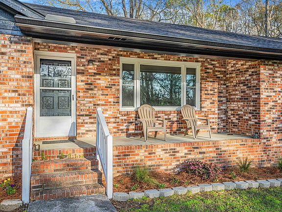 3rd image of 5944 Rose Hill Rd.