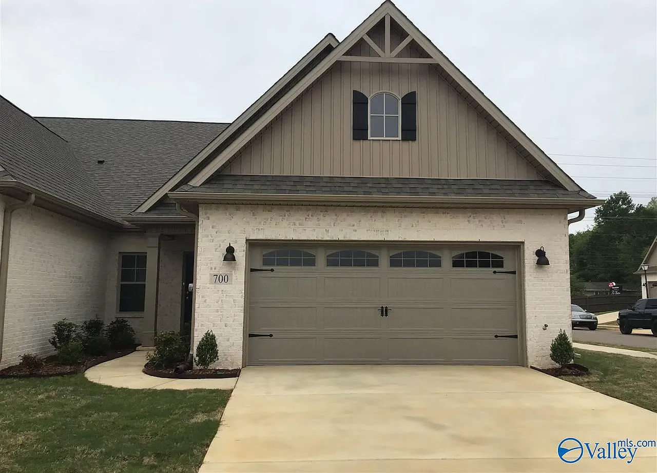 3 bed, 2.0 bath, 1730 sqft, $1,850 — Photo 1