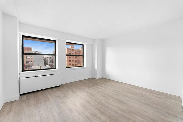 Rented by Corcoran | media 15