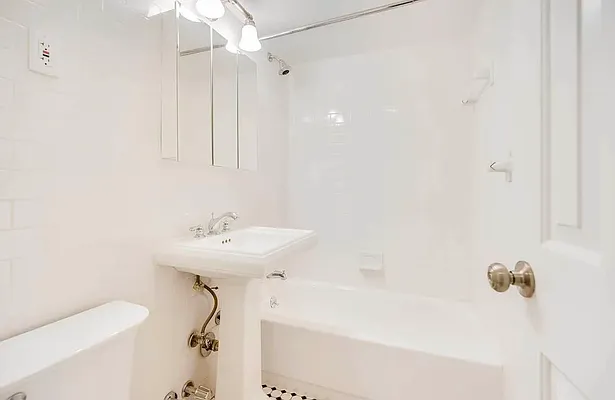 Rented by Compass | media 6