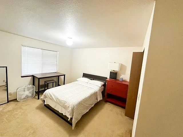 4011 Whitman Ave N #304 — Photo 4