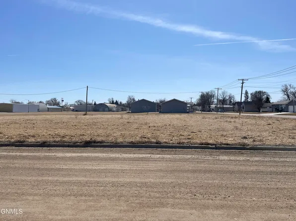 1250 2nd St N, Carrington, ND 58421