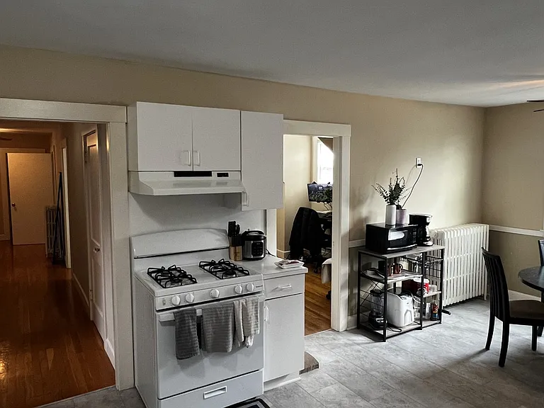 145 Sylvan St #5 — Photo 4