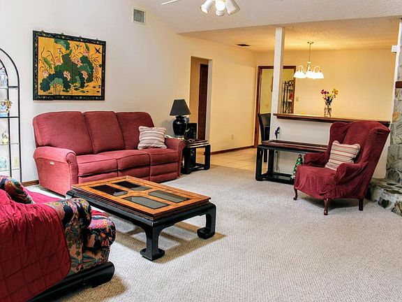 4th image of 1461 Classic Oak Ct