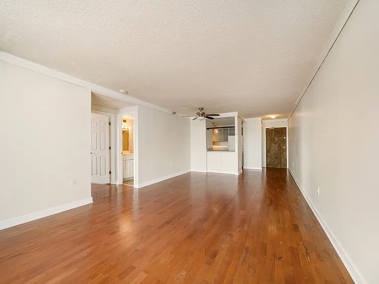 375 Ralph McGill Blvd NE #1402 — Photo 17