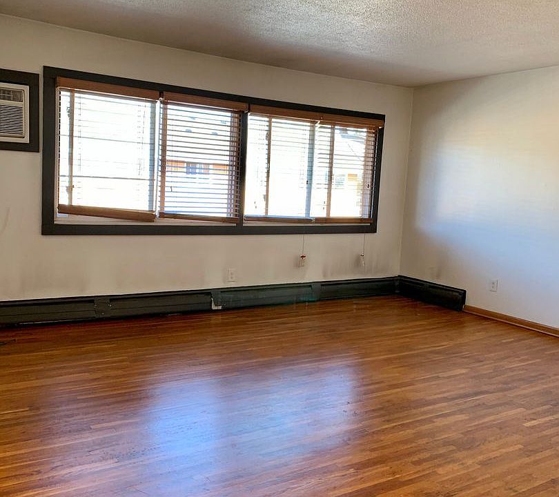 1st image of 625 E 18th St #11753349