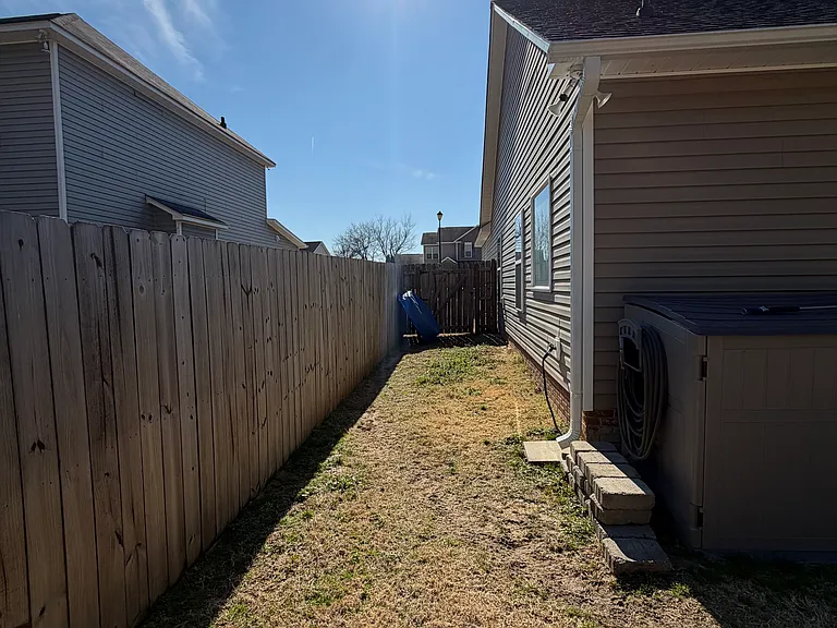 5632 Nessee St — Photo 43