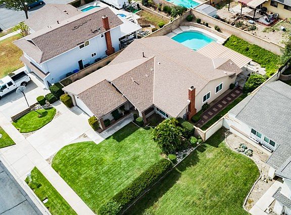 4th image of 6960 Cartilla Ave