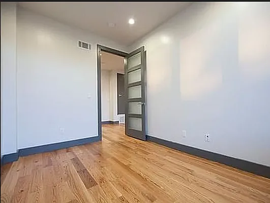 Rented by Brooklyn Group | media 4