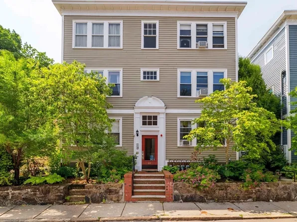 11 Sedgwick St #8, Jamaica Plain, MA 02130