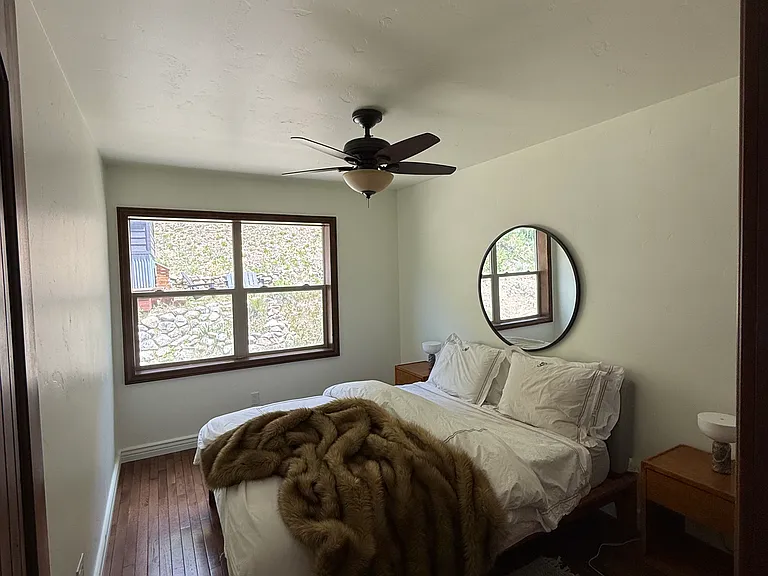 376 Eagle St — Photo 9