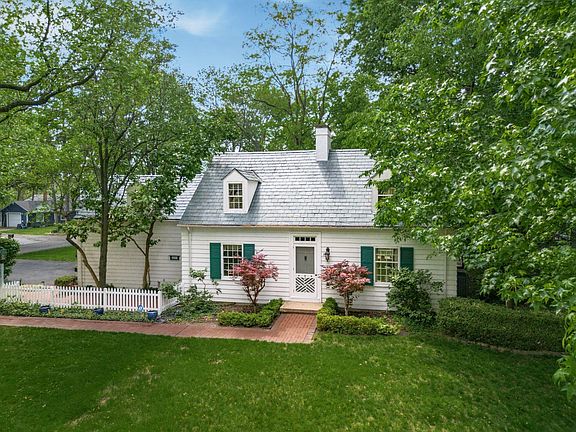 2nd image of 1085 Shady Lane Rd