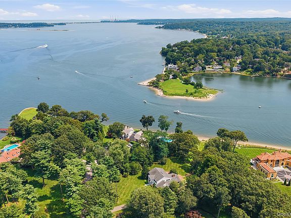 2nd image of 6 Lighthouse Point