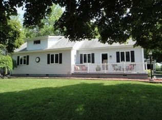 507 South St, Crescent City, IL 60928