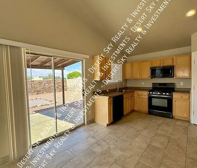 4826 Calle Bella Ave — Photo 6