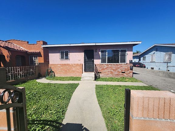 2nd image of 229 E 89th St #229