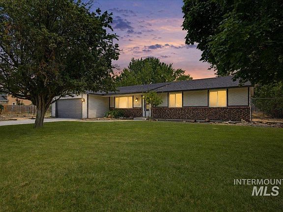 4th image of 5030 S Missoula Way