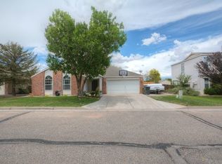1341 Bellflower Dr NE, Rio Rancho, NM 87144