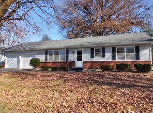 1334 S Ravenal Ave, Slater, MO 65340