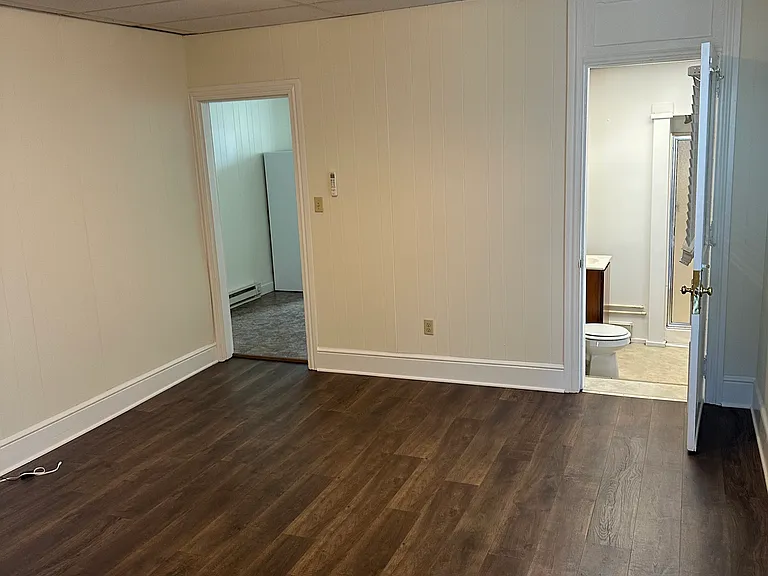 319 E Philadelphia Ave #1 — Photo 5