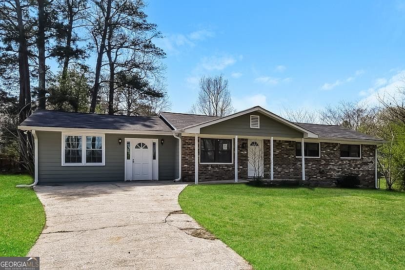 1st image of 300 Foxboro Dr