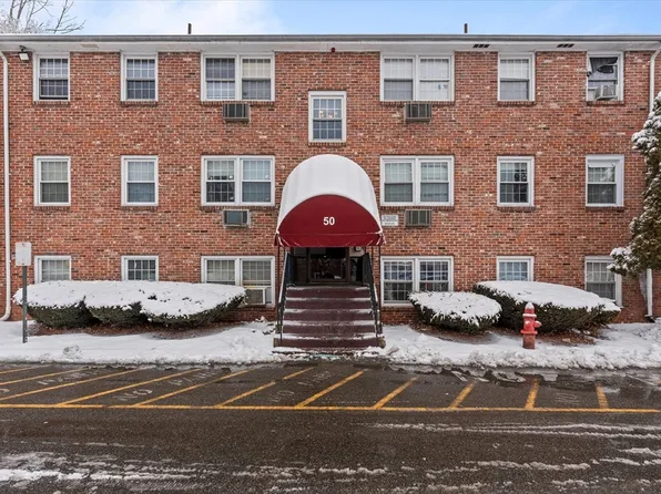 50 Danbury Dr APT 5, Methuen, MA 01844