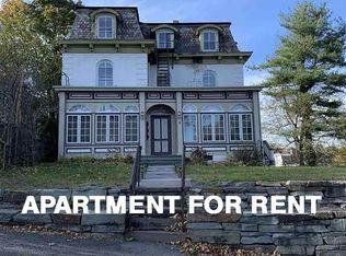 15 W Chestnut St, Kingston, NY 12401