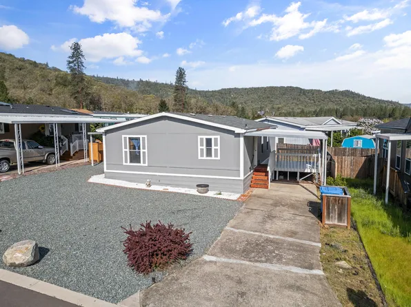 8401 Old Stage Rd Unit 65, Central Point, OR 97502