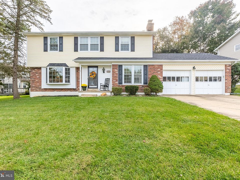 1st image of 3203 Powhatan Dr