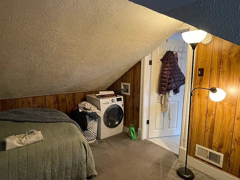 117 E Summit St #2 — Photo 9