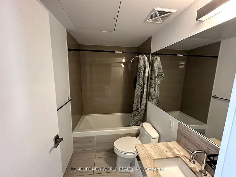 50 Charles St E #1101 — Photo 11