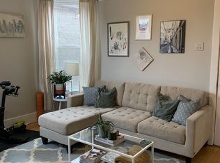 3237 N Racine Ave APT 1R, Chicago, IL 60657