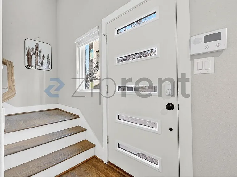 4906 Live Oak St #3 — Photo 7
