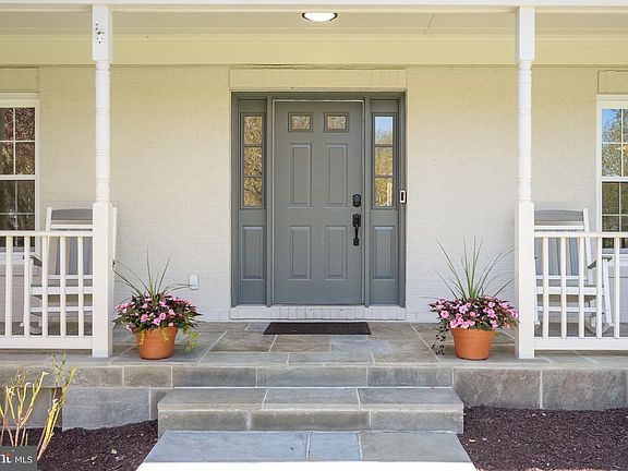 3rd image of 20116 Sweet Meadow Ln