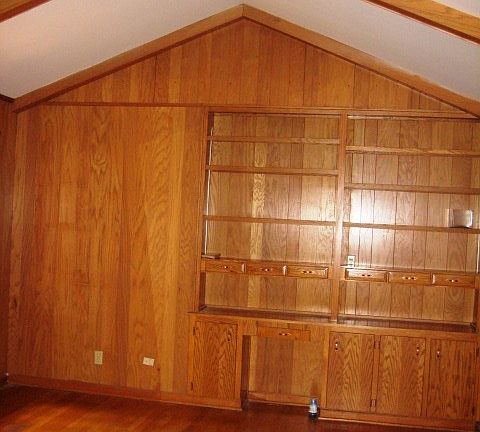 Large Den with Vaulted Ceiling