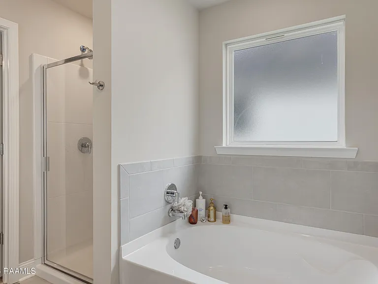 105 Harvest Falls Dr — Photo 10