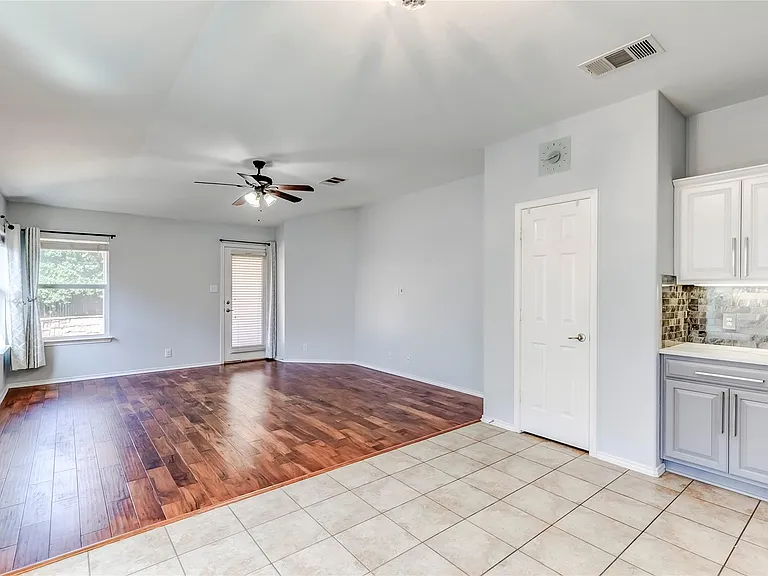 309 Riverine Way — Photo 17