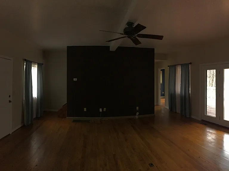 Mariposa Ln — Photo 8