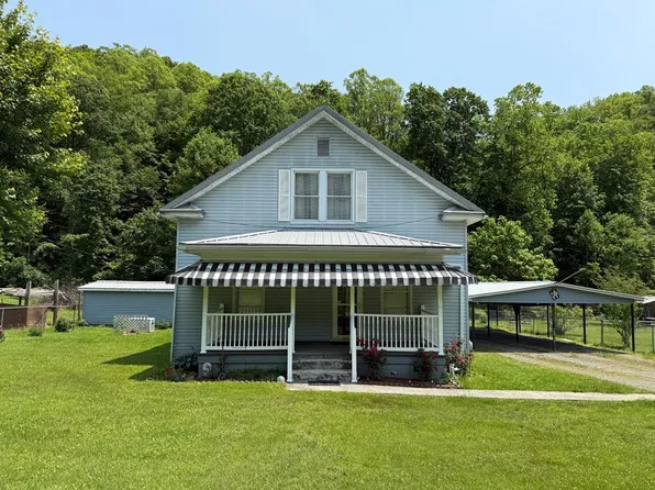 214 Westlake Rd, Ansted, WV 25812