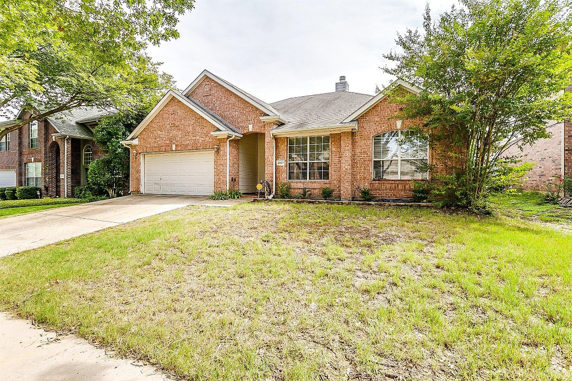 2837 Rochester Ct, Grand Prairie, TX 75052 Zillow
