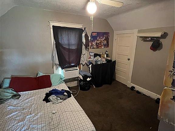 3rd image of 2533 Brooklyn Ave
